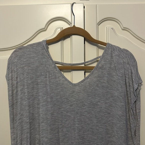 Gray Fringe Tank Top Women’s Size Small - Picture 4 of 6